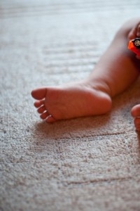 赤ちゃんの脚